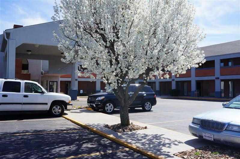 Surestay By Best Western Kansas City Country Inn North Exterior foto